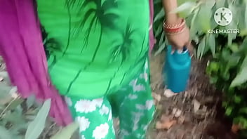 जंगल की गर्मी में भाभी का रस निकाला, देसी मजा दोनों ने चखा