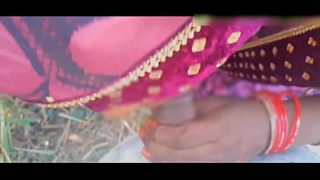 ननदोई की चुदाई देखकर सरहज के खेत में ही मुंह भर लिया मेरा पानी