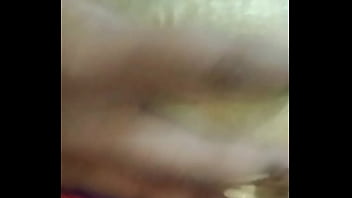 Desain istri seksi saya dalam gaya Hindi yang menggoda