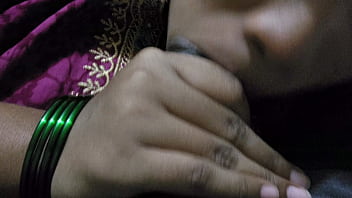 Pasangan Desi Bercinta dengan Penuh Gairah