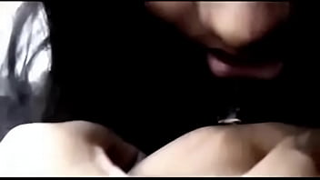 Gadis-gadis India yang menggoda dengan hasrat membara
