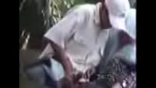 Tangan Nakal Menggoda di Balik Hijab Malaysia
