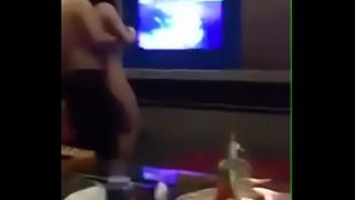 掃不盡的淫靡！中國再爆情色KTV 男女狂歡「三人行」露骨照外流