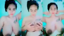 Jenner Payudara Brutal Ibu Menyusui di DreamLive