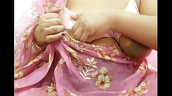 Gadis Asia Montok dengan Tubuh Menggoda