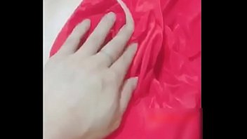 Gadis Remaja Tiongkok yang Menggoda dengan Angka 4
