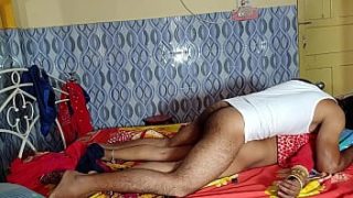 बेहोश करके इस ढोंगी बाबा ने मेरी कुंवारी चूत मारी
