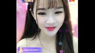 Gadis Asia Menggoda di Livestream Uplive