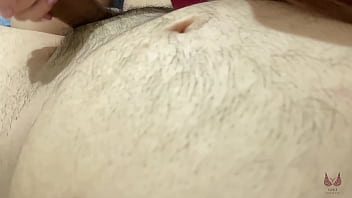 Aku tahu kau tak bisa menahan ini lagi, ayo, keluarkan semuanya untukku.