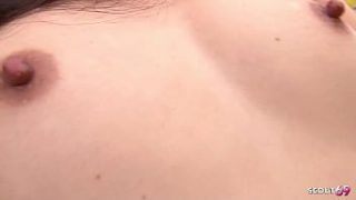 Gadis Jepang Perawan Pemalu Bercerita tentang Pengalaman Pertama Dideflorasi dan Dikremi Tanpa Sensor dalam Film JAV