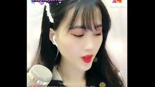 Gadis Asia Seksi Menggoda di Live Streaming Uplive