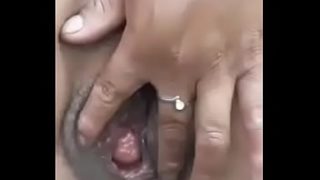 Mama Tua Bergairah Mengocek Memek Lebar