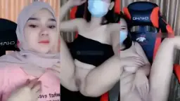 Arunika Berhijab Tapi Mesum, Colmek Telanjang Live