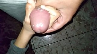 Gadis Desi Mengocok Kontol Pacarnya