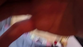 Hantam wajahku dan pancurkan semua airmu di tubuhku