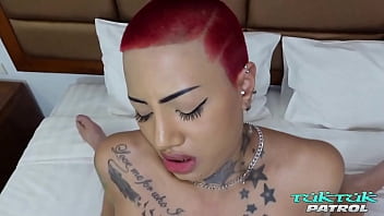 Gadis Thai Nakal TukTukPatrol Suka Digituin Kasar