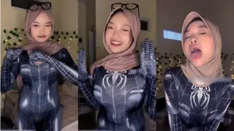 Kostum Spiderwoman Panas yang Menggoda dan Menggairahkan