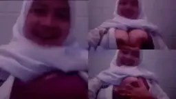 Montoknya Gadis SMA Berjilbab dengan Payudara Bulat Sempurna