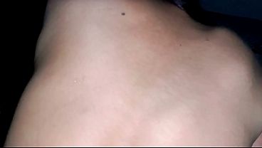 Ibu Temanku Diam-Diam Meminjamkanku Miliknya Saat Suaminya Tak Tahu