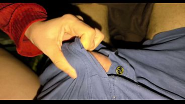 Istri Arab panas merangsang memek basah istriku dengan tangan, adegan seks POV