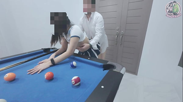 Gadis Thailand Naik ke Meja Biliar… Lalu Dihardcore Hingga Menggila!