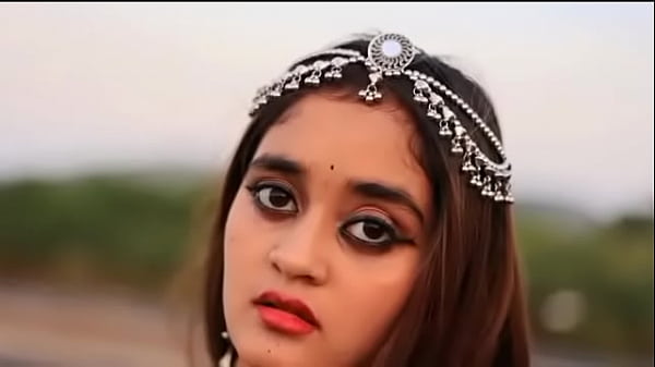 Neha menggoda kakak tirinya hingga mereka bercinta (Cerita Audio Hindi)