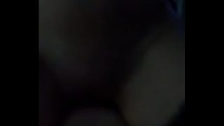 Istri Menggapai Kenikmatan yang Menggoda
