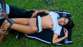 Adik Tiri India Ngentot Ganas 2025 Video XXX Hindi Tanpa Sensor
