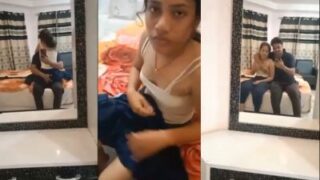 Gadis Kampus Bihari Menggoda dan Menggairahkan Gurunya