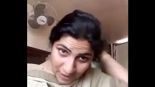 Istri Desi yang menggoda dan penuh gairah
