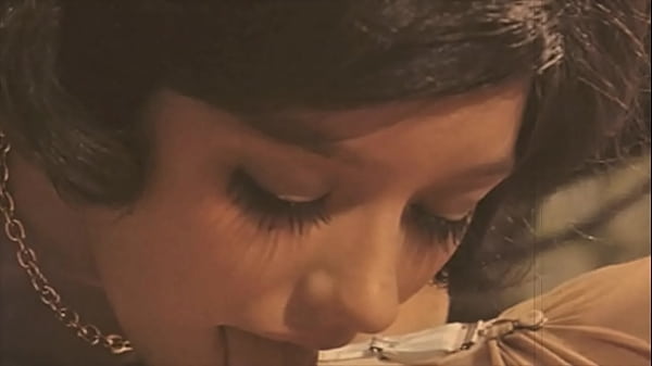 Kenikmatan Tersembunyi: Kisah Mesum Para Ibu Anggun di Era Victoria