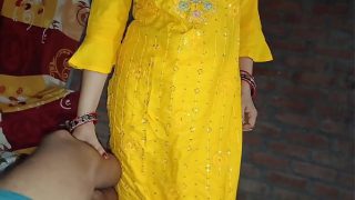 Desi Indian kakak tiri dan adik tiri bercinta panas sepanjang malam, adegan seks Hindi yang menggoda