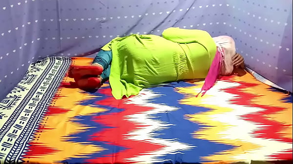 Goyangan Liar Bareng Pacar Remaja Radhika di Video Hindi
