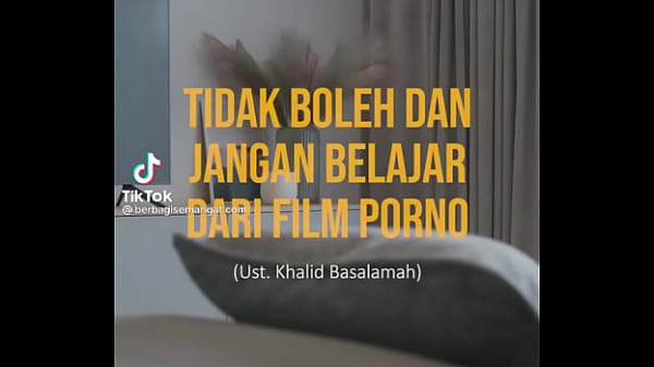 Gadis Lokal Indonesia yang Menggoda