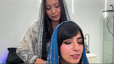 Menggila Bertiga dengan Dua Arab Berpayudara Besar dan Memek Ketat – Aaliyah Yasin dan Jade Presley