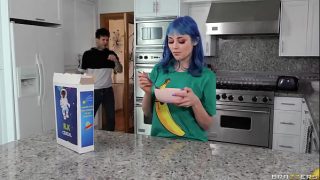 Lebih Nakal dari yang Dia Kira – Jewelz Blu / Brazzers / tonton penuh di www.zzfull.com/think
