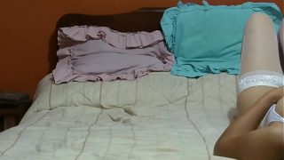 Kamera Tersembunyi – Masturbasi Saling Memuaskan Ibu Tiri Latin dengan Anak Tirinya, Dia Mengerang Minta Ditiduri, Pria Itu Menancapkan Kontol Besarnya ke dalam Vagina Berbulu yang Menggoda