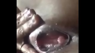 Desi yang menggoda