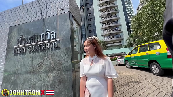 JohnTronX – Gadis Gemuk Thailand 18 Tahun LILY Membiarkanku Mengisi Vagina Tanpa Kondom