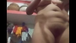 भारतीय चुदक्कड़ मोटी गांड और बड़े चूचों की गर्म मालिश