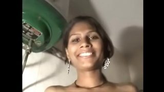 Buang Air Kencing Orang India