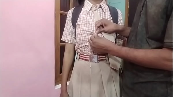 Gadis Sekolah India Ngentot Keras dengan Kontol Besar