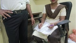 देसी छोकरी ने अपने ट्यूशन सर के साथ जंगली रात गुज़ारी