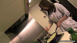 Mirei Yokoyama, wanita Jepang dewasa, tertangkap dalam adegan panas tanpa sensor