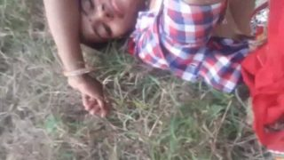 Goyangan Liar di Sawah: Aksi Mesum Cewek Desa