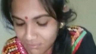 Video panas istri India cantik mengisap penis