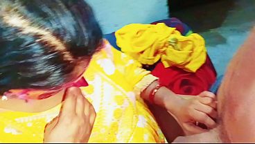 Bokep India: Bhabhi ketat dikocok doggy style sambil merintih dalam bahasa Hindi