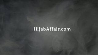 Ibu Tiri Berhijab Jadi Boneka Seks Pribadiku
