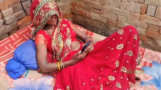 Desi bhabhi ki pehli raat, khatiya pe chudai ka maza