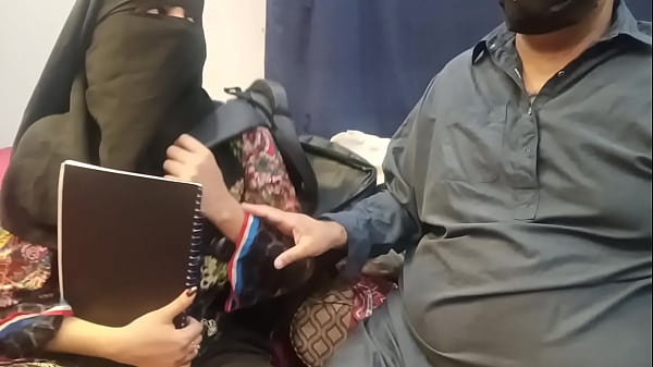 Gadis Berjilbab Digoyang Gurunya Saat Les Privat